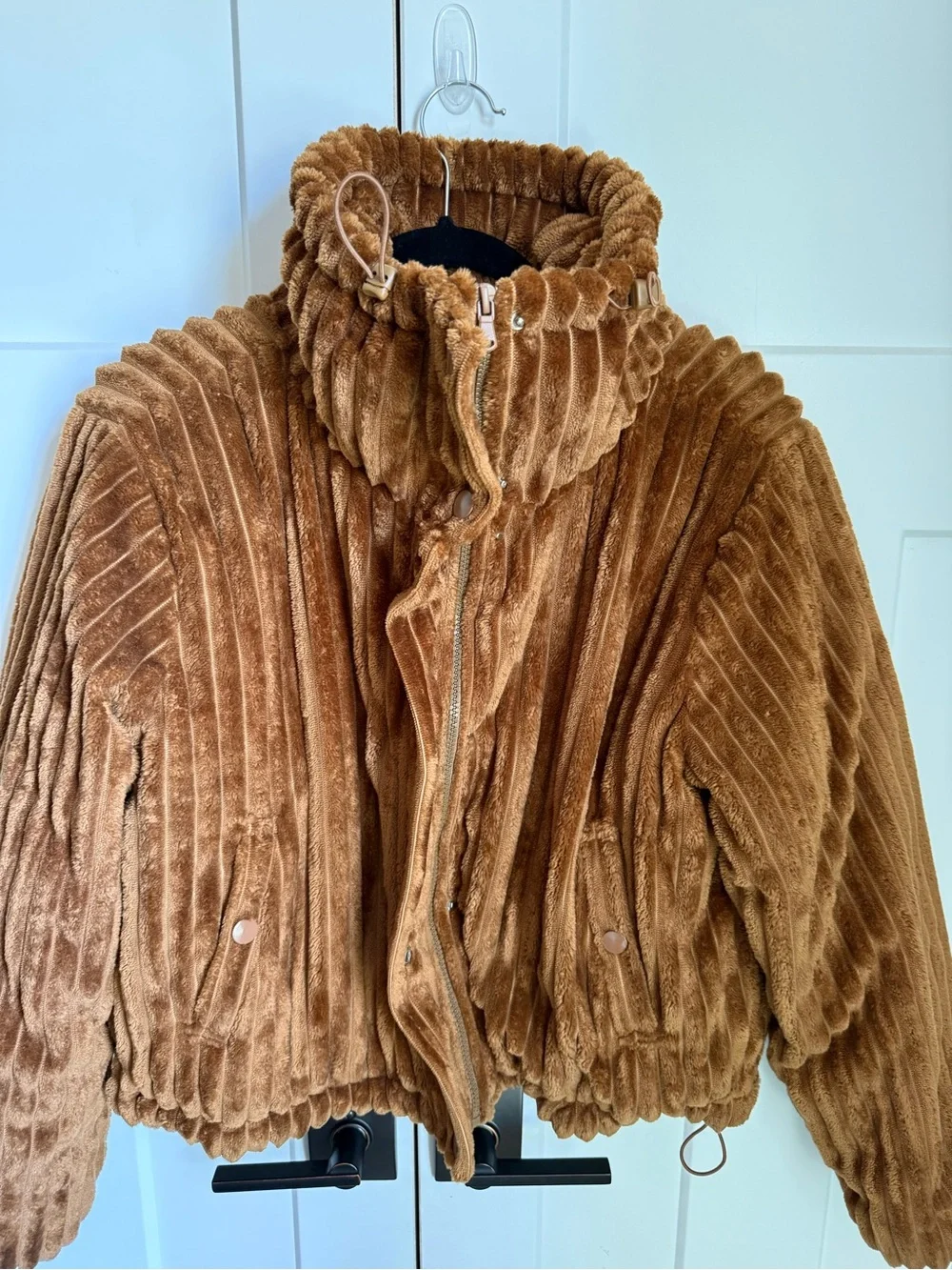 BDG Isla Plush Ribbed Teddy Jacket in Caramel Brown size S.